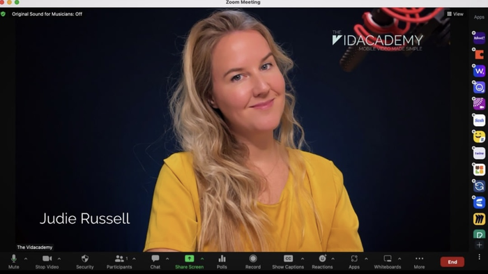 Judie Russell von Vidacademy beherrscht den direkten Blick ins Objektiv wie keine Zweite.